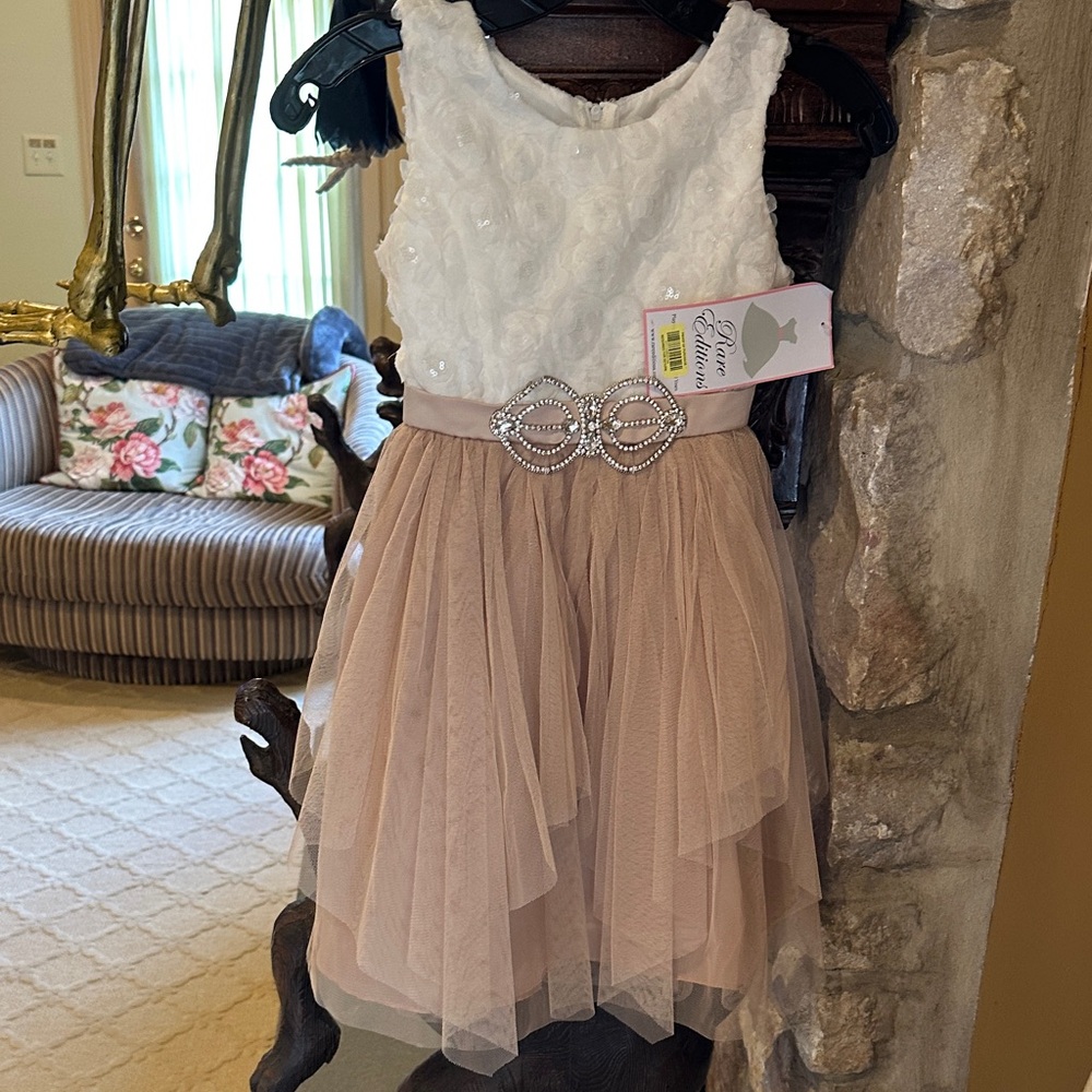 Eleanor Rose White and Tan Formal Kids Dress Brand New tags size 7 Rare editions